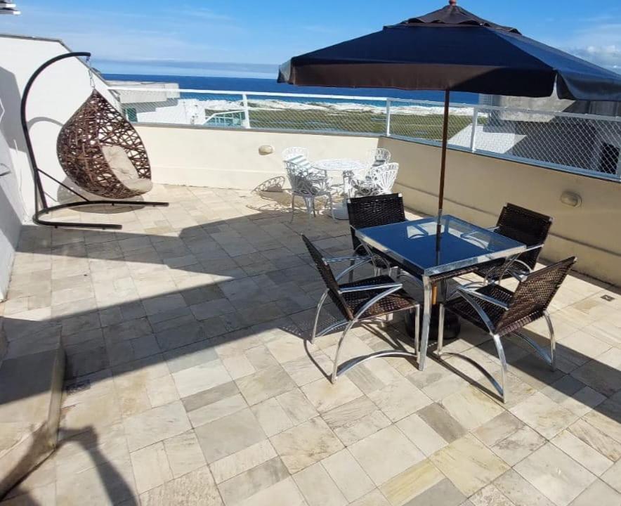 Triplex Cabo Frio Apartment Exterior photo